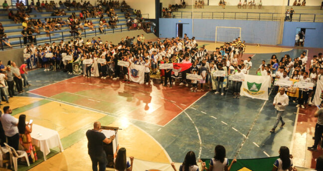 Com excelente público, Jogos Escolares de Pirapora foram abertos oficialmente
