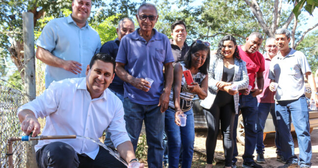 Nova rede de 4,5 km leva água potável as Chácaras Muniz