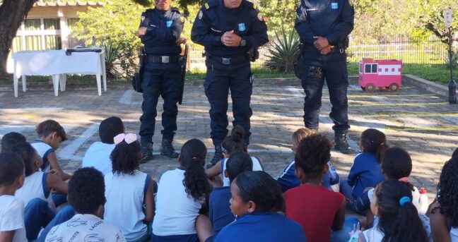 A PAZ NO TRÂNSITO COMEÇA POR VOCÊ