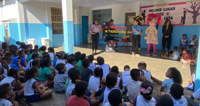 A cor do Maio é Laranja