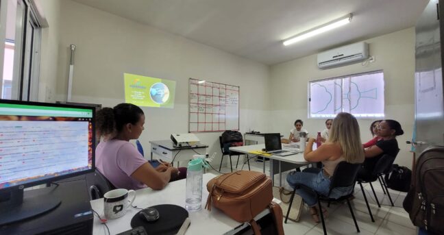 Profissionais de saúde se reúnem para avaliar estado nutricional da população