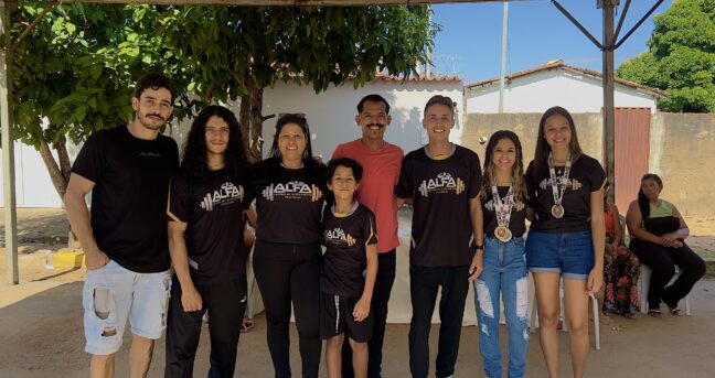 Dezenas de crianças participaram da 1ª Corrida Kids no Bairro Cícero Passos