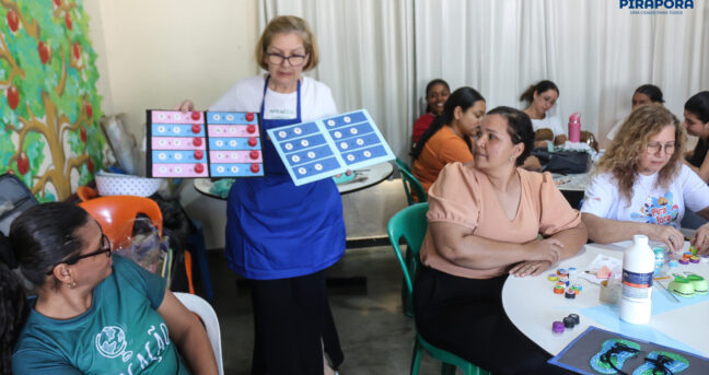 Professores da Educação Tempo Integral de Pirapora participaram de Oficina de Brinquedos Lúdicos