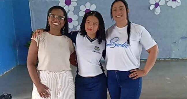 Inclusão em Libras: educação bilíngue conecta alunos e fortalece vínculos em Pirapora