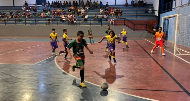 Iniciado o Campeonato Piraporense de Futsal para categorias de base