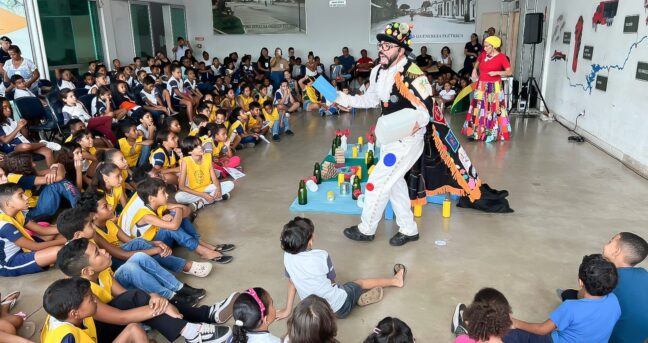Alunos da Rede Municipal de Pirapora vivenciam a Coleta Seletiva com sessões teatrais