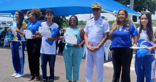 Aluno da Rede Municipal de Pirapora conquista 1º lugar no Concurso de Redação da Marinha do Brasil 2025