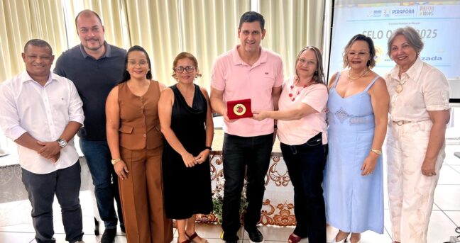 Secretaria de Educação de Pirapora celebra conquista do Selo Ouro