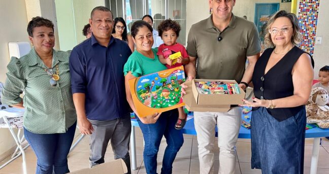 Prefeitura de Pirapora promove entrega de materiais didáticos no CEMEI Raio de Sol